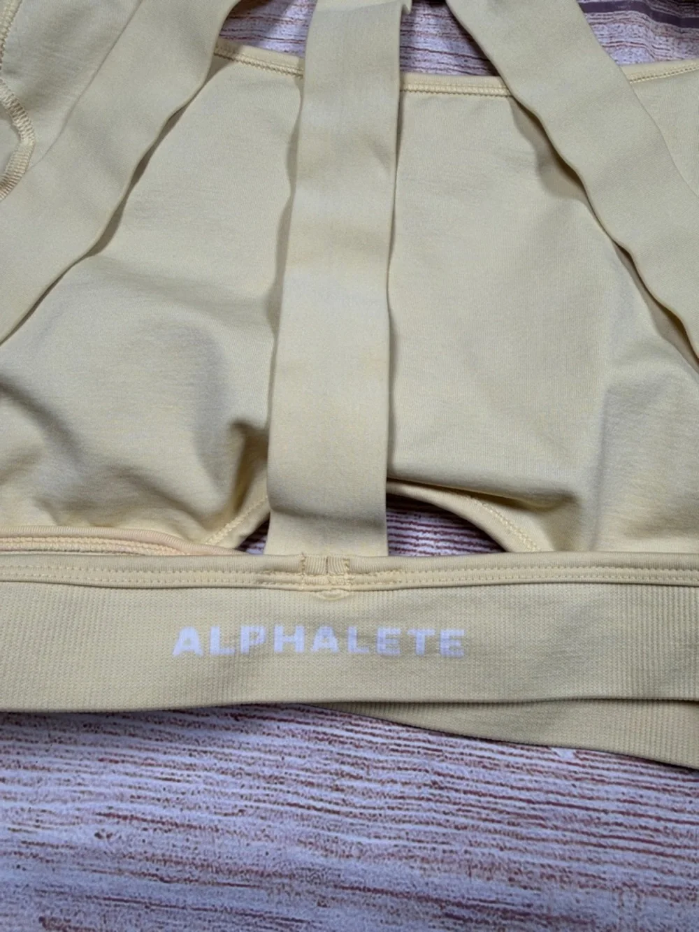 Alphalete Butter Yellow Cutout‎ Sports Bra